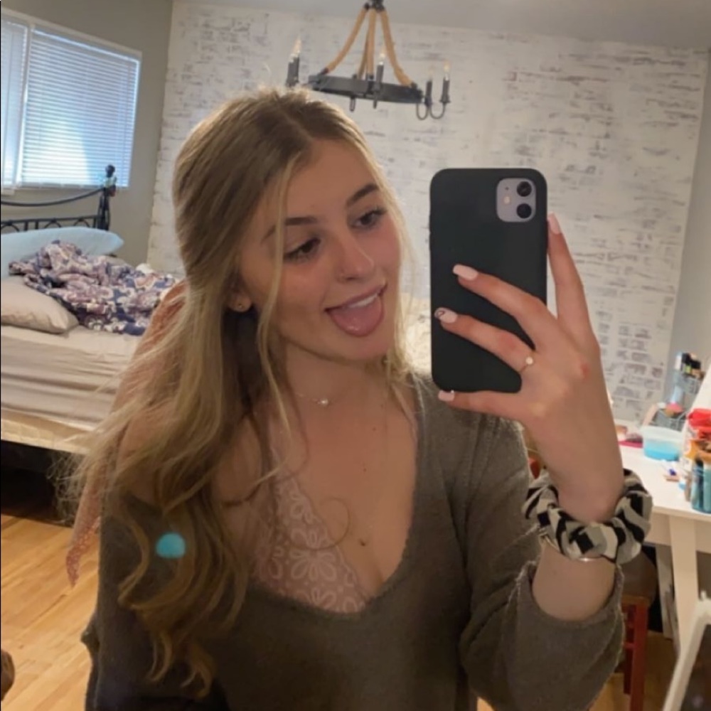 Meet your Posher, Katie